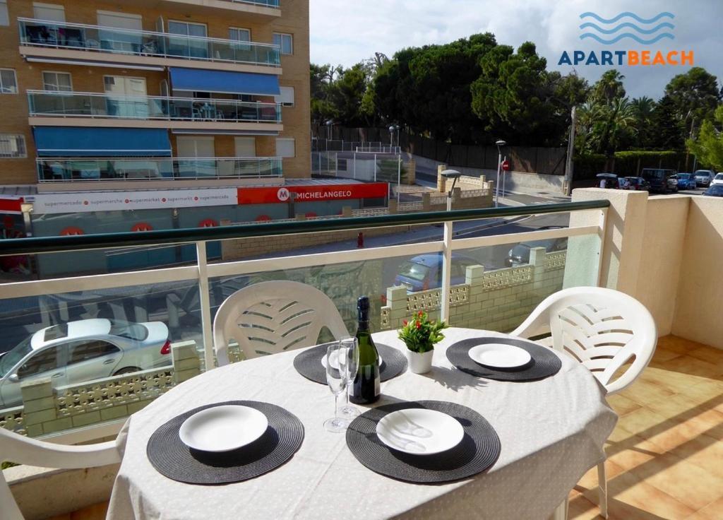 ApartBeach VANCOUVER Climatizado Piscina y Parquing Salou Esterno foto