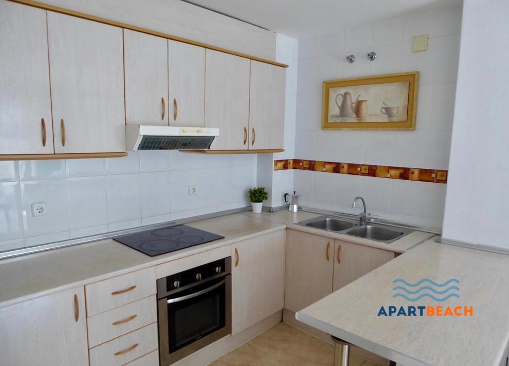 ApartBeach VANCOUVER Climatizado Piscina y Parquing Salou Esterno foto