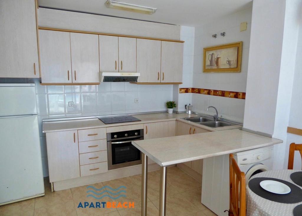 ApartBeach VANCOUVER Climatizado Piscina y Parquing Salou Esterno foto