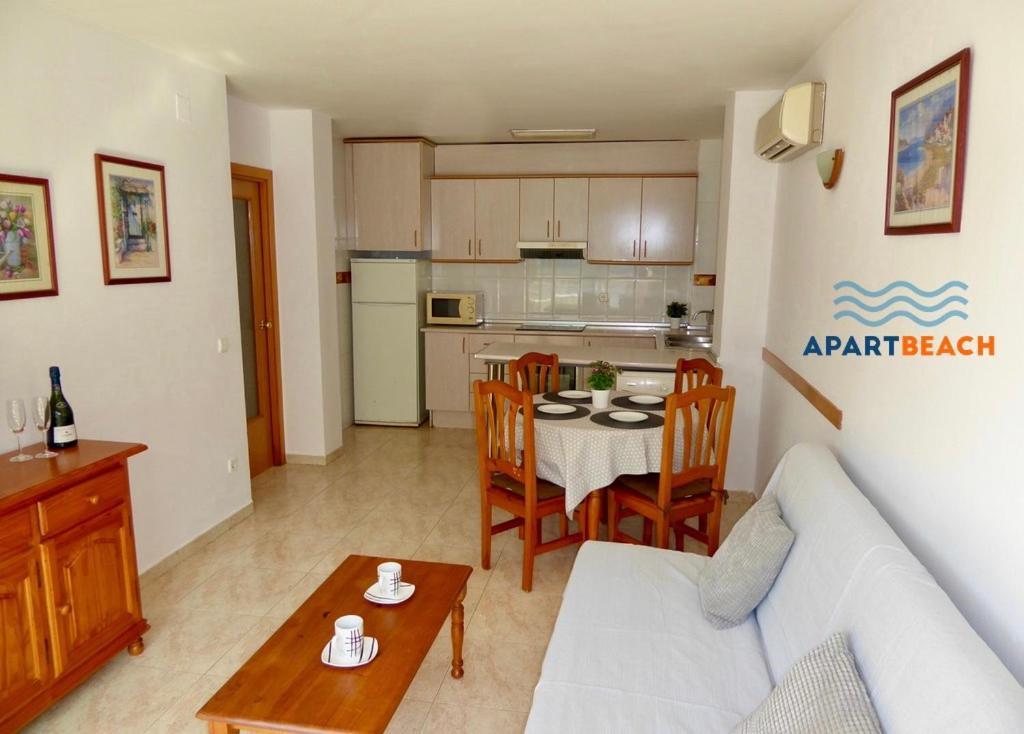 ApartBeach VANCOUVER Climatizado Piscina y Parquing Salou Esterno foto