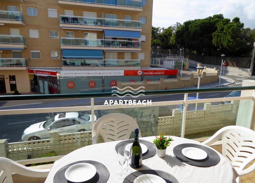 ApartBeach VANCOUVER Climatizado Piscina y Parquing Salou Esterno foto