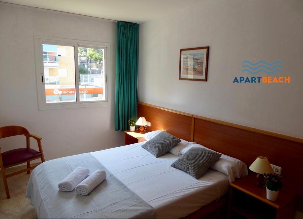 ApartBeach VANCOUVER Climatizado Piscina y Parquing Salou Esterno foto
