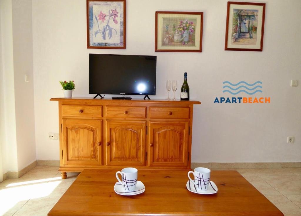 ApartBeach VANCOUVER Climatizado Piscina y Parquing Salou Esterno foto