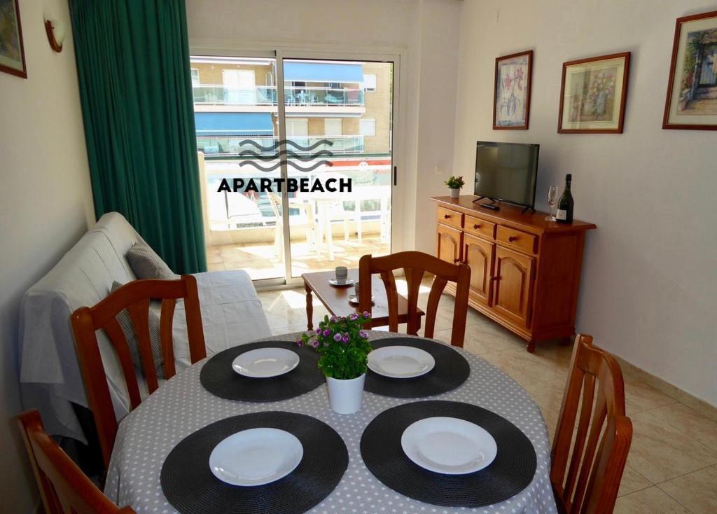ApartBeach VANCOUVER Climatizado Piscina y Parquing Salou Esterno foto