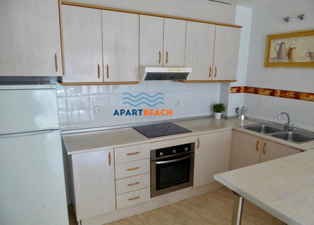 ApartBeach VANCOUVER Climatizado Piscina y Parquing Salou Esterno foto