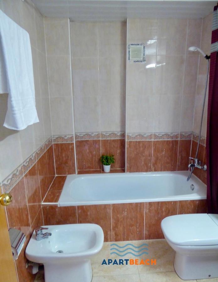ApartBeach VANCOUVER Climatizado Piscina y Parquing Salou Esterno foto