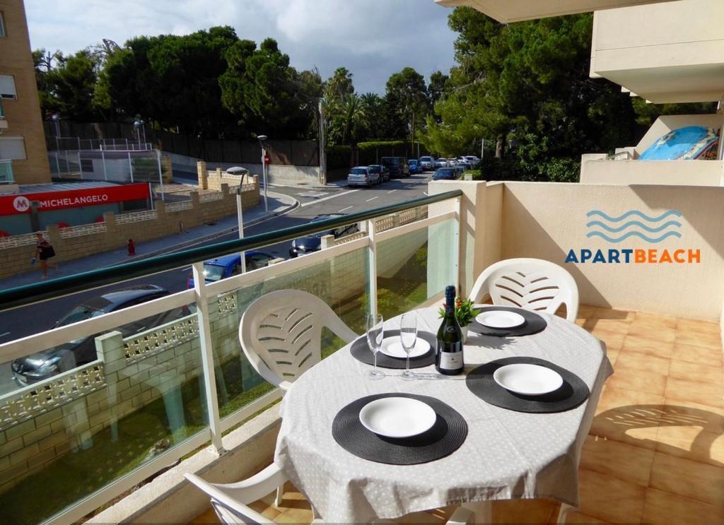 ApartBeach VANCOUVER Climatizado Piscina y Parquing Salou Esterno foto